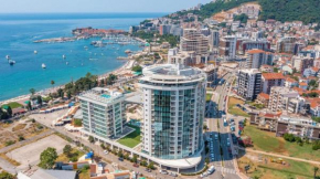 Luxury apart with 3 bedrooms in hotel near the beach